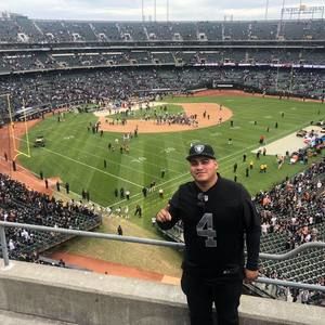 Meet your Posher, Eduardo